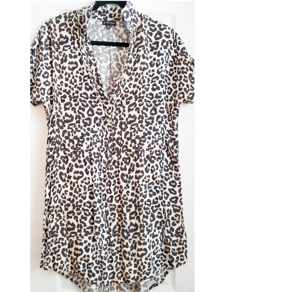 Style envy leopard print shirt tunic size L